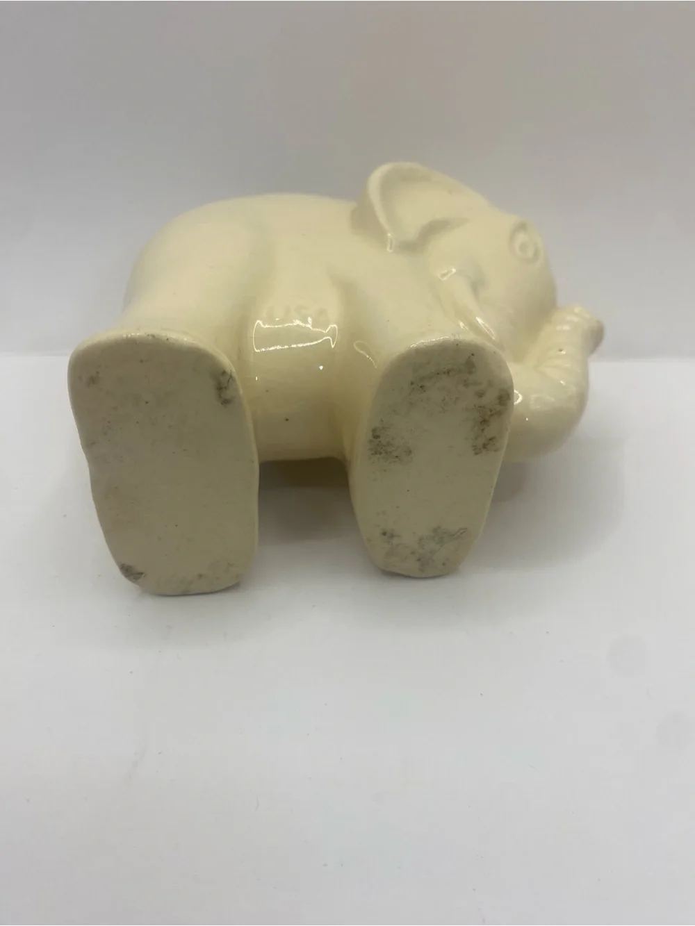 Vintage USA Pottery Ivory Elephant Succulent Planter/Vase Size 3.5”x